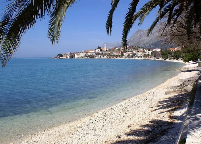 14708b * Gradac (Split-Dalmatia)