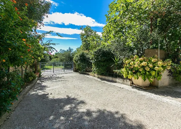 14708b Gradac (Split-Dalmatia)